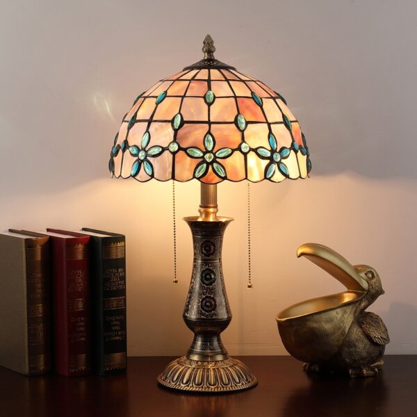 Pull Switch Retro Art Shell Table Lamp - Image 3