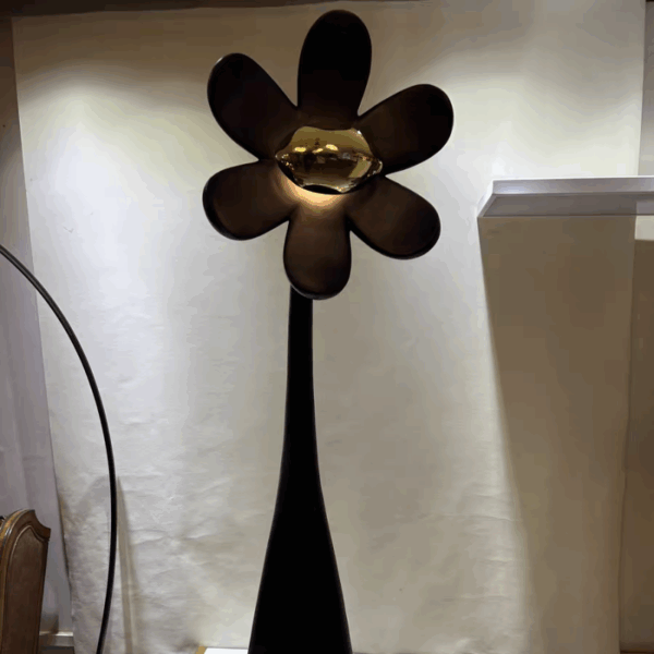 H165cm Flower Resin E27 Black Floor Light - Image 4