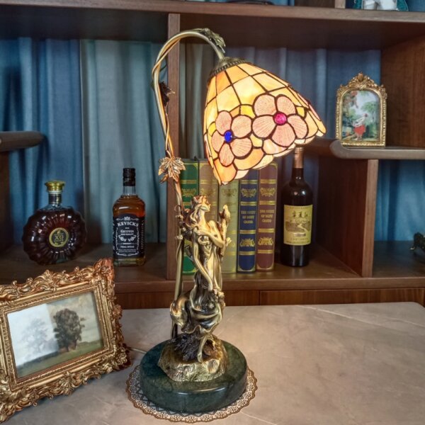 European Shell Marble Stained Glass Table Light - Image 5