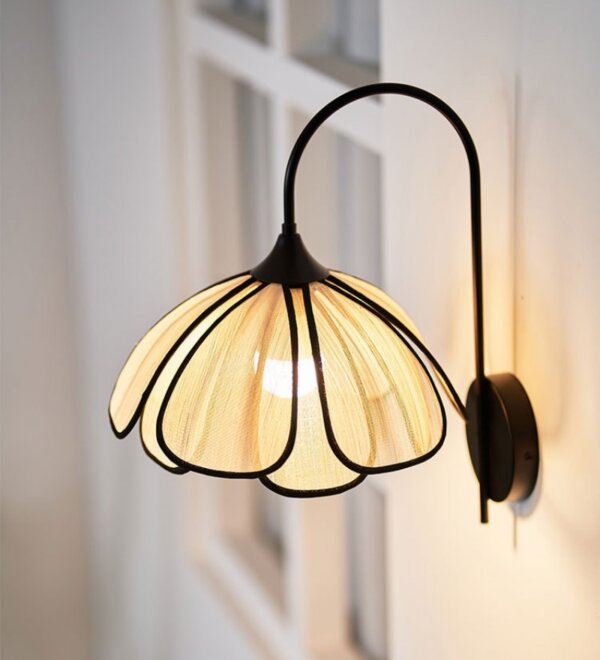 Creamy Petals Iron Fabric LED Wall Lamp - Image 4