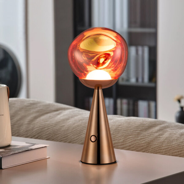 8W Iron Acrylic Lava Table Lamp - 图片 3