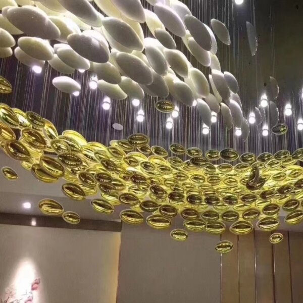 Gold White Multi-Layer Glass Chandelier - 图片 4