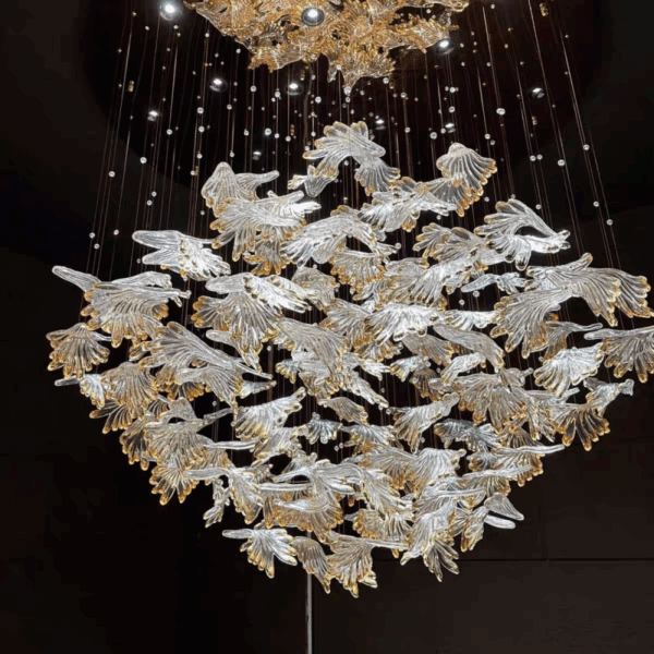 Maple Leaf Flying Bird Custom Glass Chandelier - 图片 6